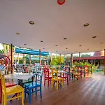 Hotel J'adore Deluxe & Ultra 5*