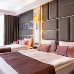 J'adore Deluxe & Ultra Hotel