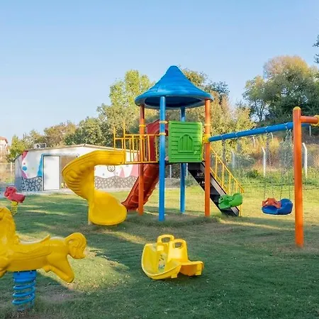 J'adore Deluxe & Ultra 5* סייד