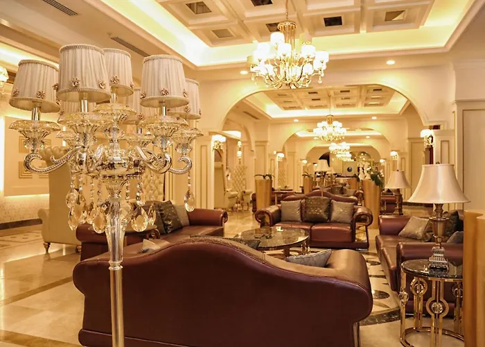 J'adore Deluxe & Ultra Hotel Side