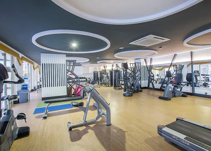 J'adore Deluxe & Ultra Hotel Side