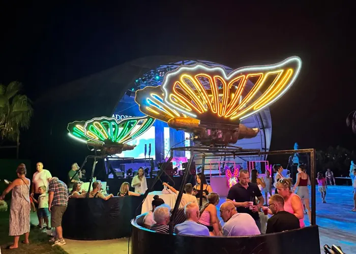 J'adore Deluxe & Ultra Hotel