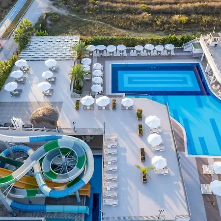 J'adore Deluxe & Ultra Hotel