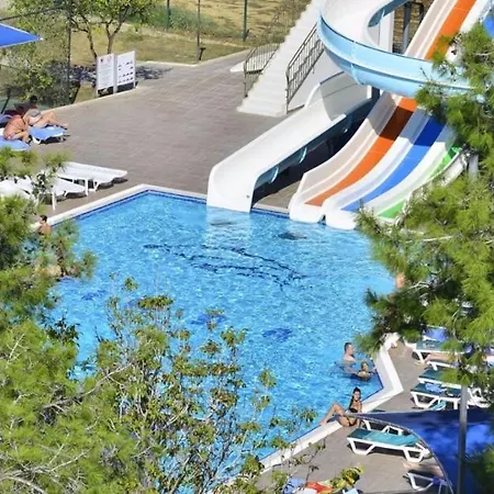 Ξενοδοχείο J'adore Deluxe & Ultra