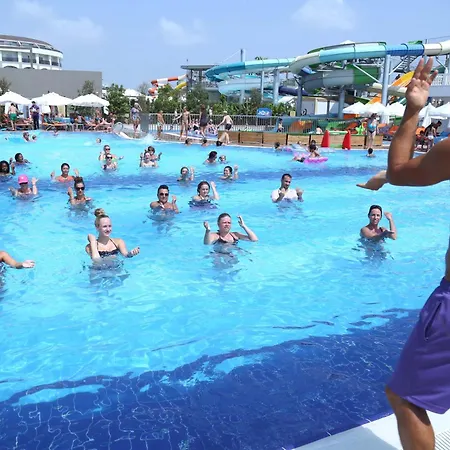 Ξενοδοχείο J'adore Deluxe & Ultra 5*