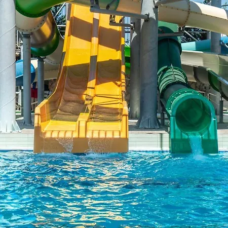 J'adore Deluxe & Ultra ホテル