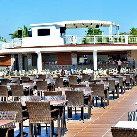 ホテル J'adore Deluxe & Ultra 5*