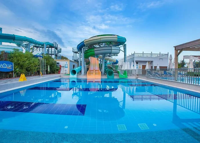 J'adore Deluxe & Ultra Hotel