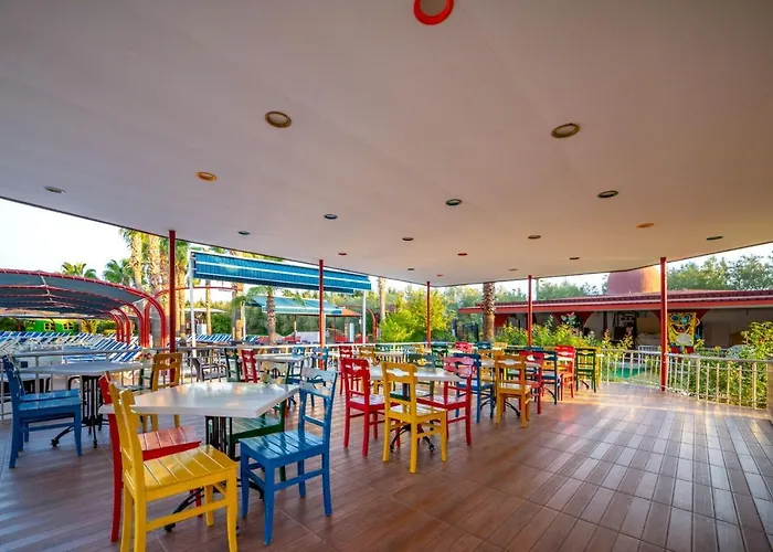 Hotel J'adore Deluxe & Ultra 5*