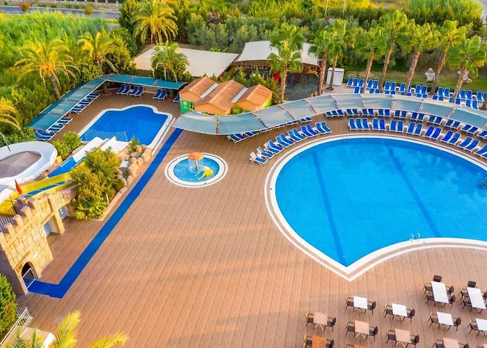 J'adore Deluxe & Ultra Hotel