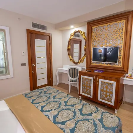 J'adore Deluxe & Ultra Hotell