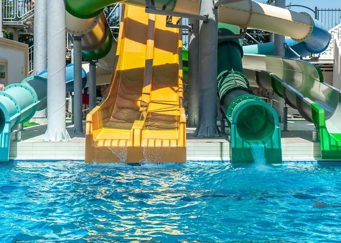 J'adore Deluxe & Ultra Hotel