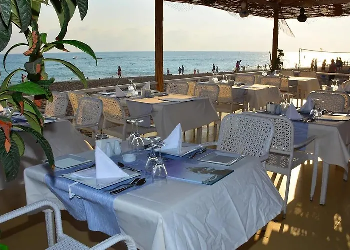 J'adore Deluxe & Ultra 5* Side