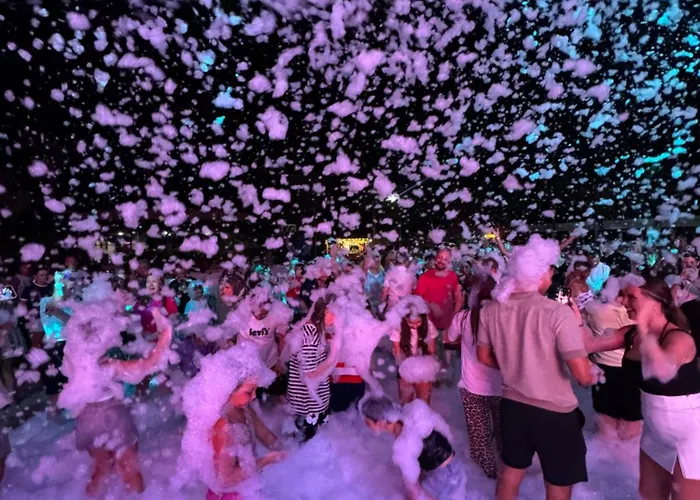 J'adore Deluxe & Ultra