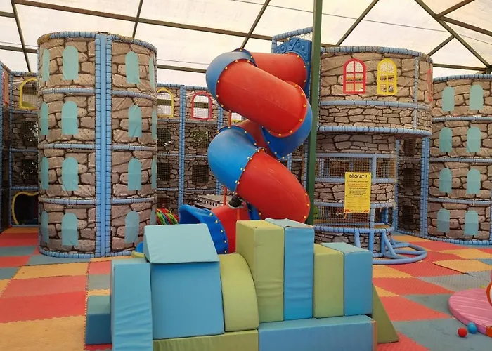 Hotel J'adore Deluxe & Ultra